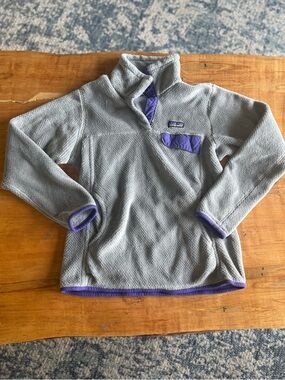 Patagonia Women’s Gray Fleece Pullover with Purple Trim